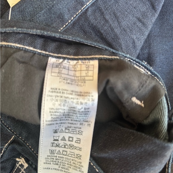 NWT Guess Dark Wash ULTRA Slim McCrae Fit Denim Jeans - Picture 4 of 5